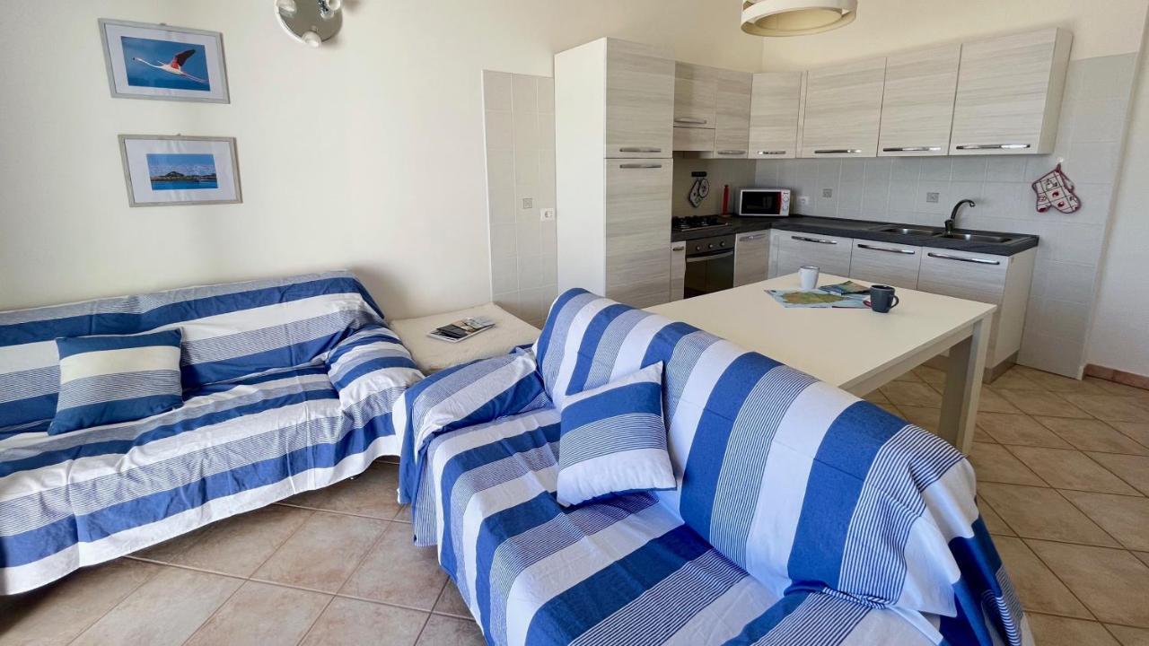 Attici Con Terrazzo Vista Mare Leilighet Calasetta Eksteriør bilde
